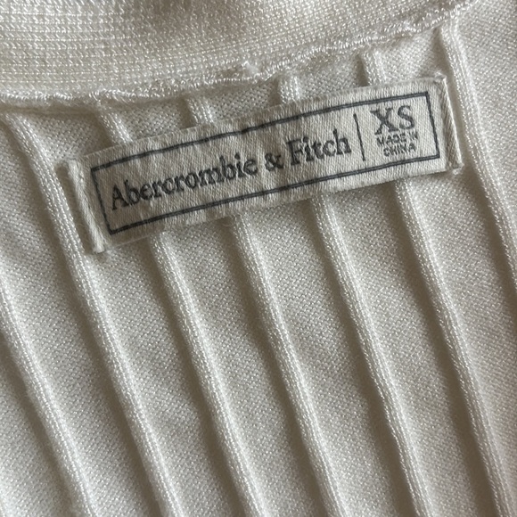 Abercrombie and fitch white cardigan - Picture 2 of 2